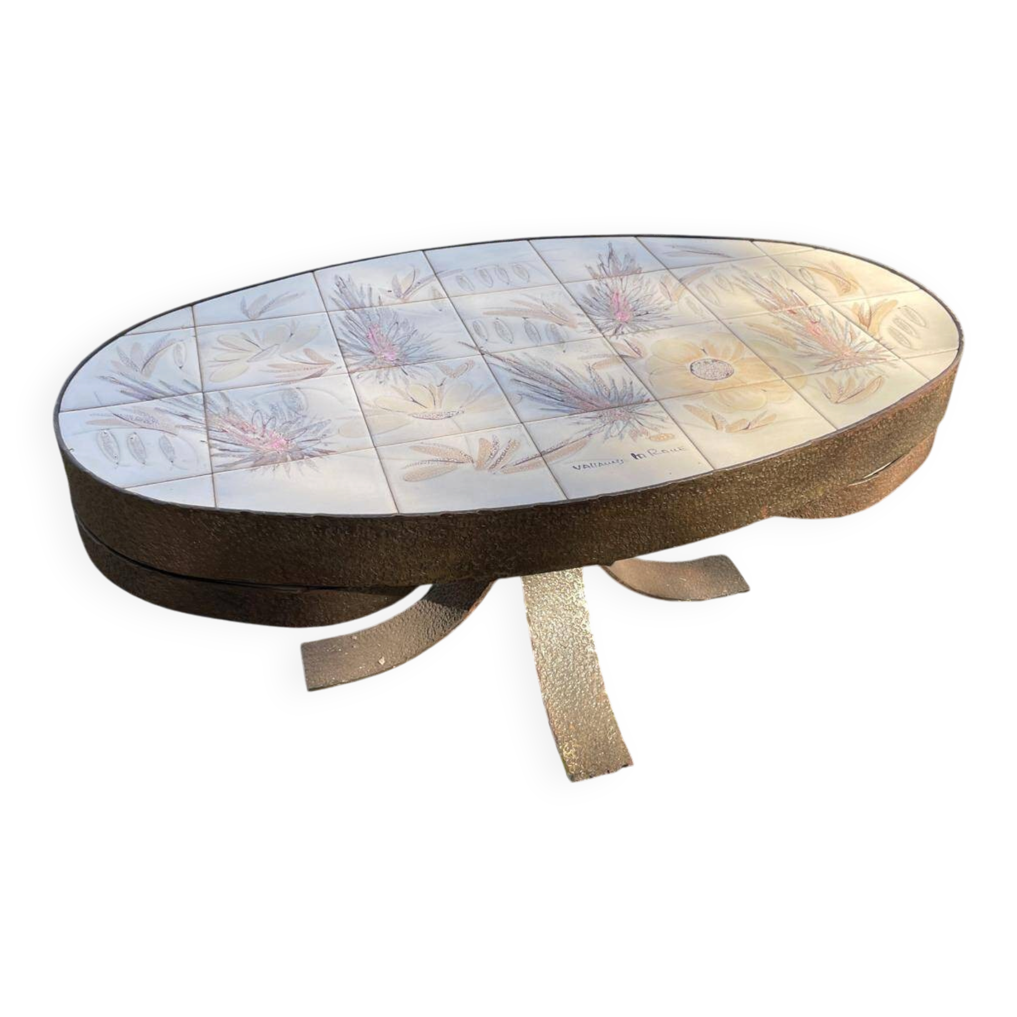 Vallauris coffee table The Wheel
