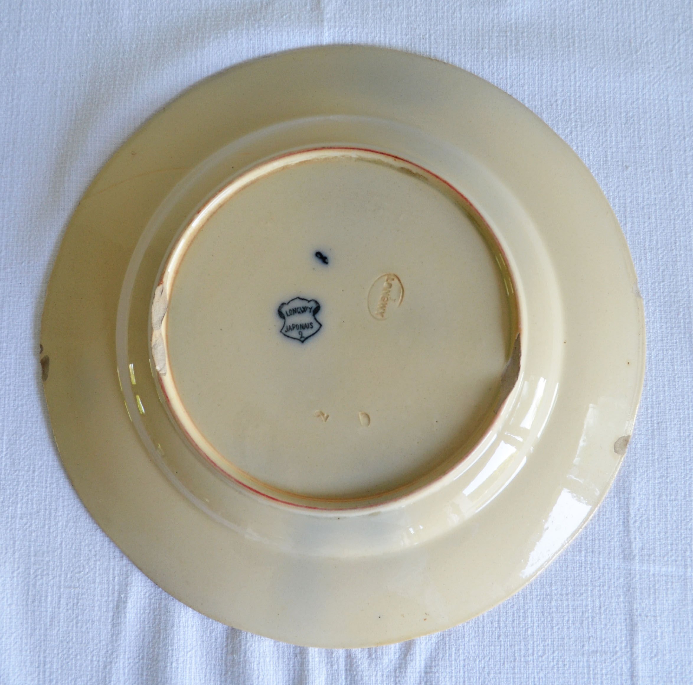 Plat Longwy décor japonais fin XIXème