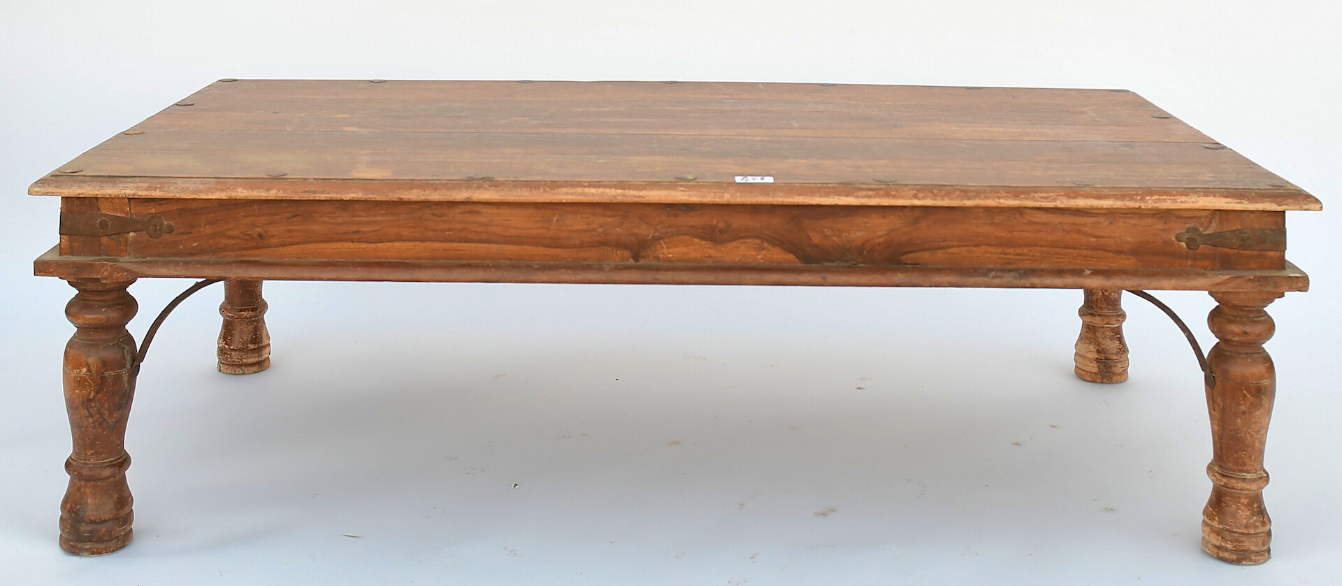 Coffee table in natural wood and wrought iron