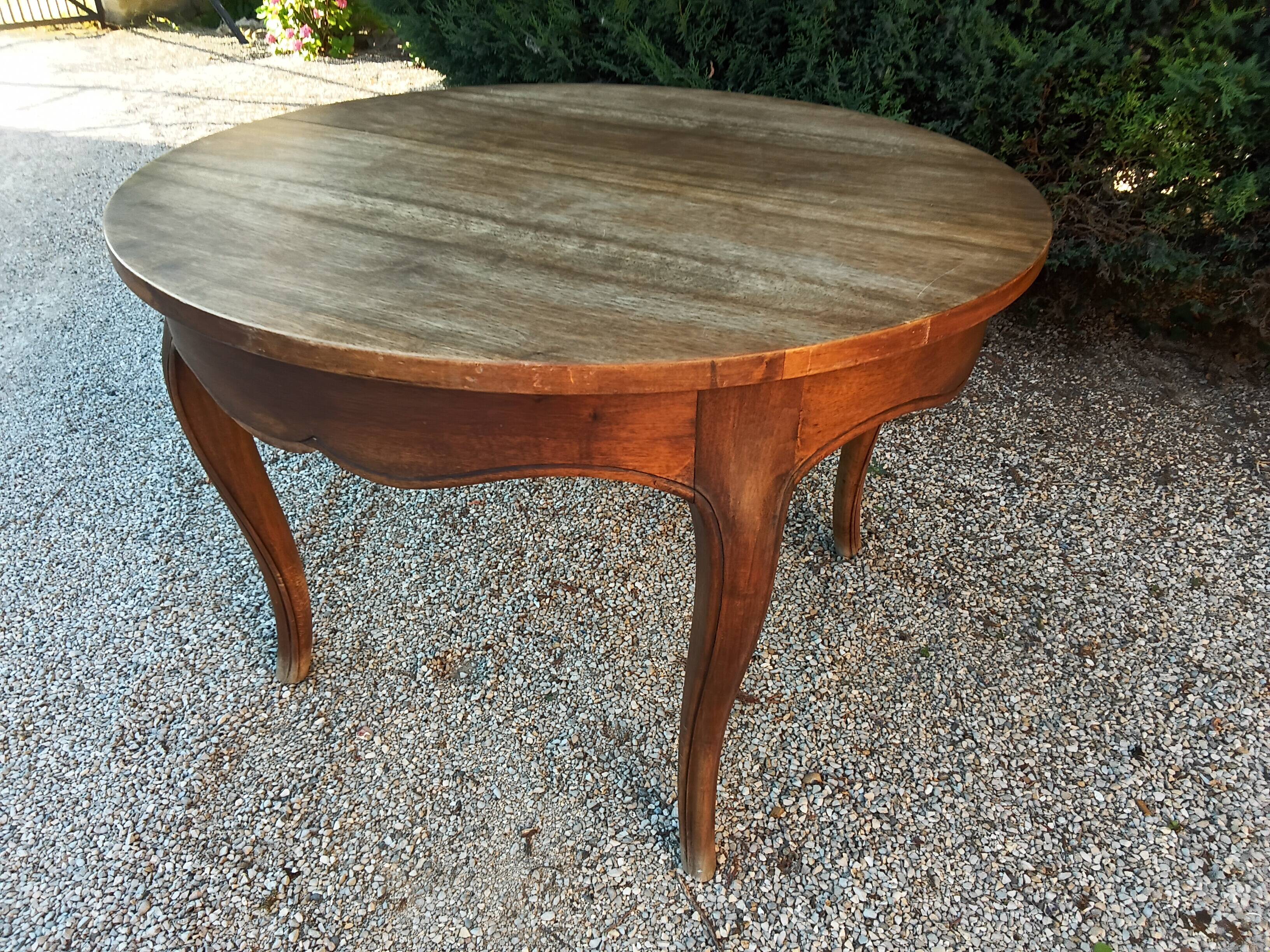 Round table + two extensions