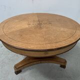 Table a manger de style Charles X en placage de bois d'érable XX siècle