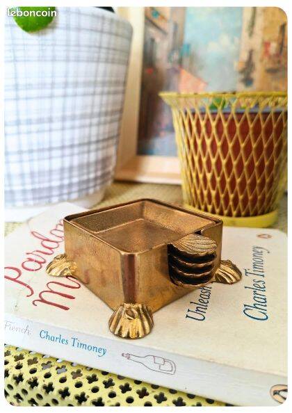 Vintage FAL brass ashtray set