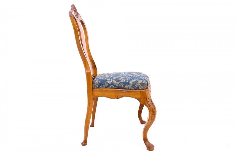 A pair of antique chairs from the late 19th century, France. After renovation.