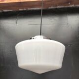 Opaline suspension