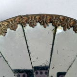 Old wall lamp with reflective mirrors SB185