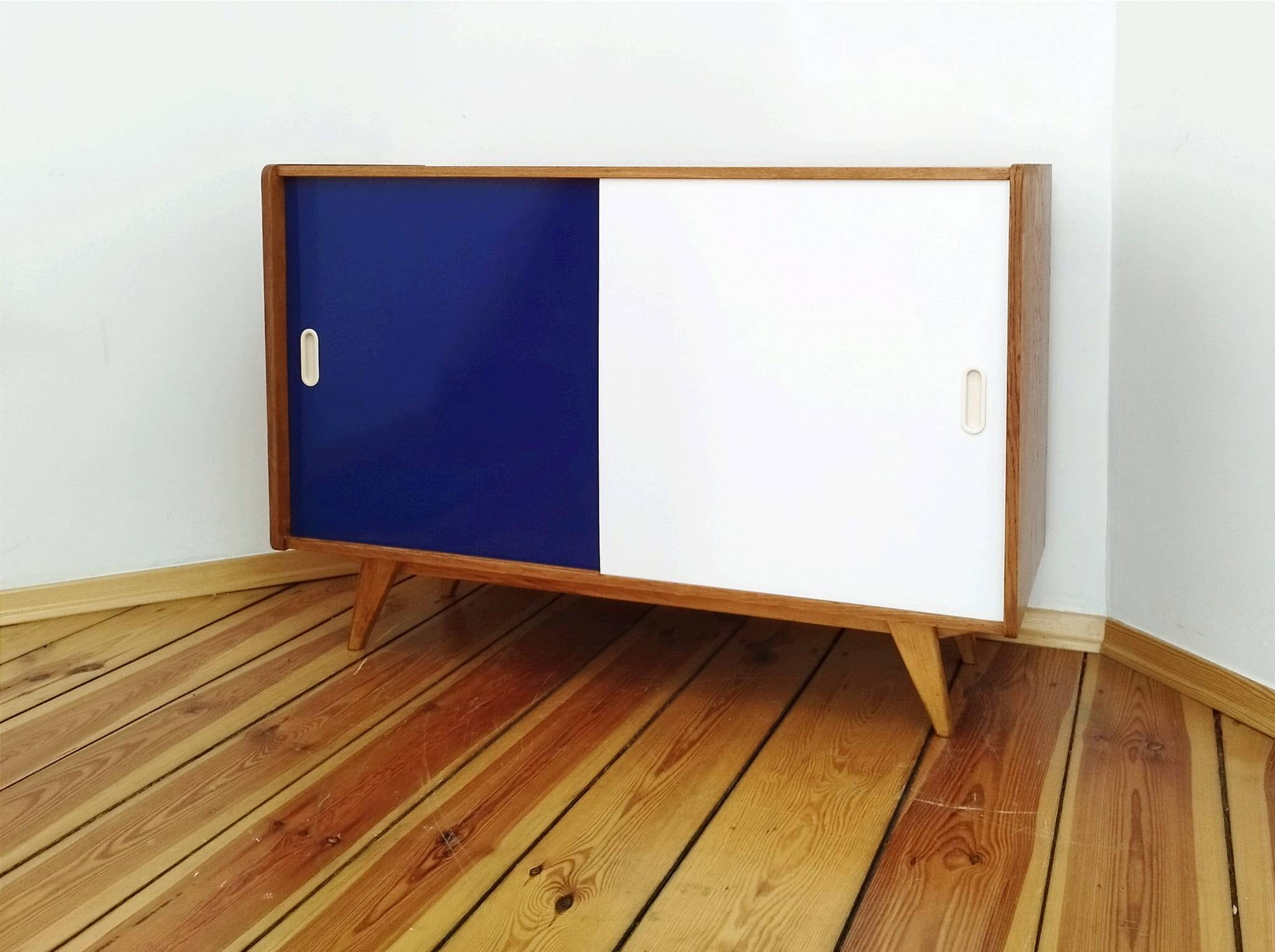 Czechoslovakian Cabinet attributed to J. Jiroutek for Interior Prague, 1960s