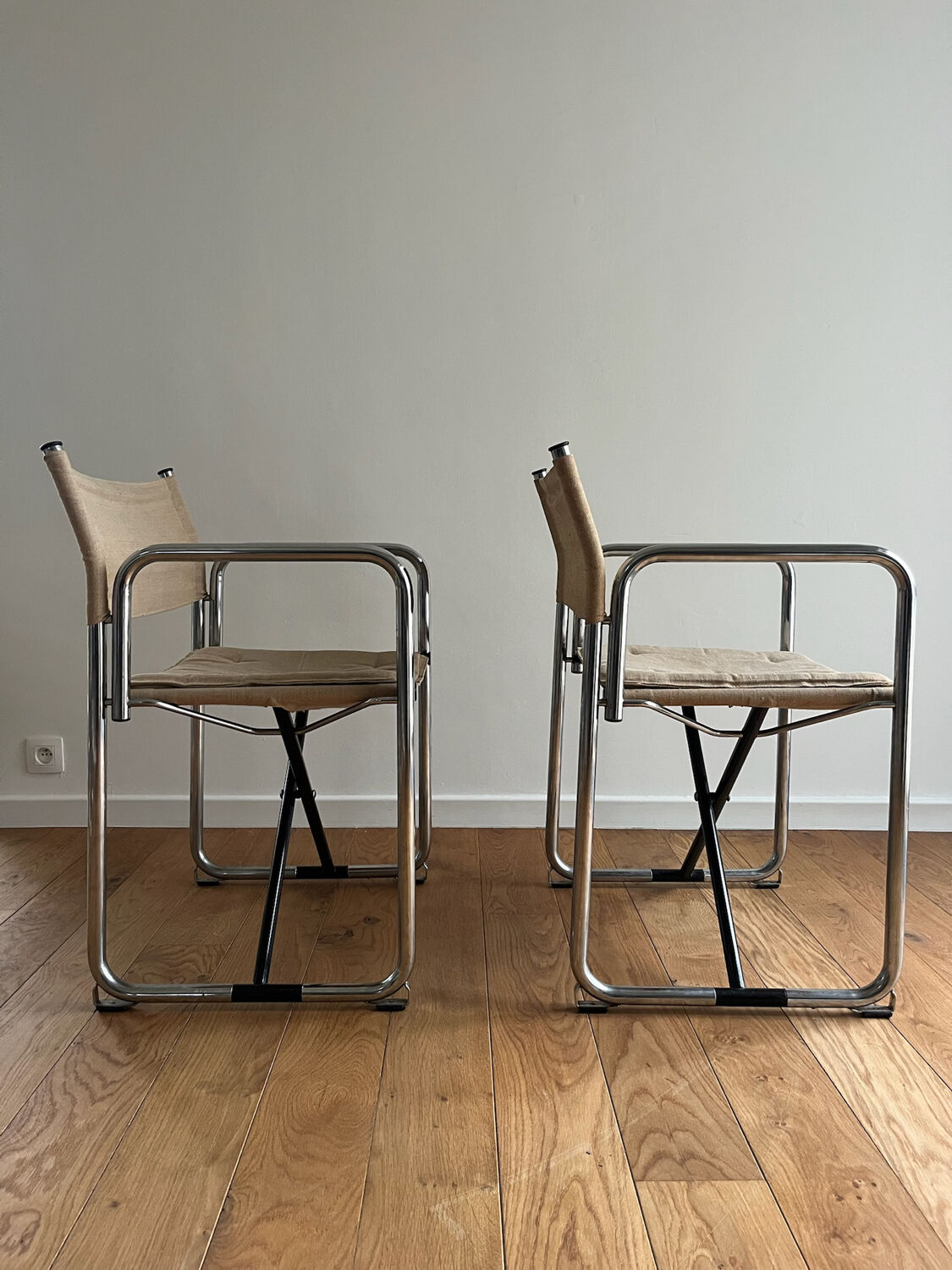 2 chairs - Lammhults Model No. X75-2 - Börge Lindau & Bo Lindekrantz
