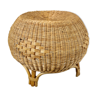 Rattan pouf