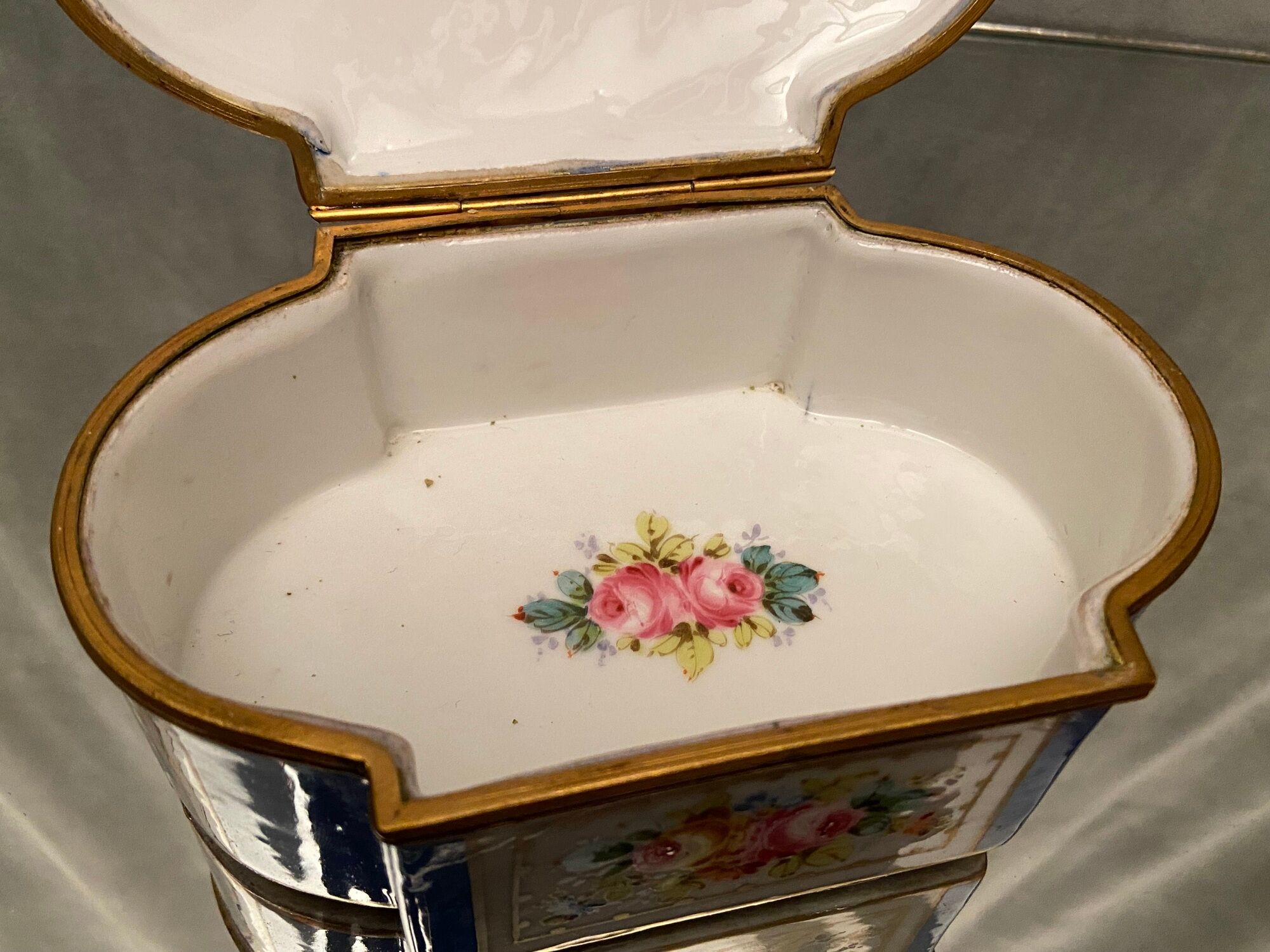 Domed porcelain box polychrome floral decoration on blue background brand Sèvres