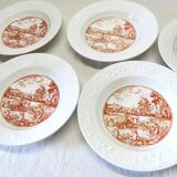 6 vintage white Augusty porcelain soup plates in very good condition.