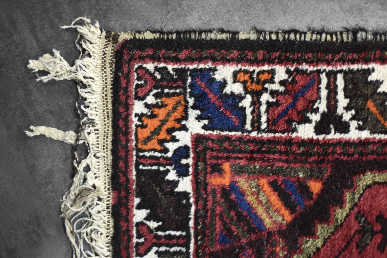 Vintage handwoven Hamadan oriental rug, Middle East, 1960s.