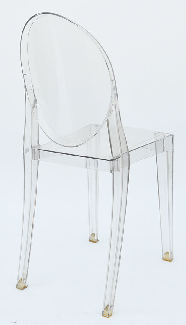 Chaise en plexiglass Philippe starck, editions Kartell, modèle Victoria Ghost