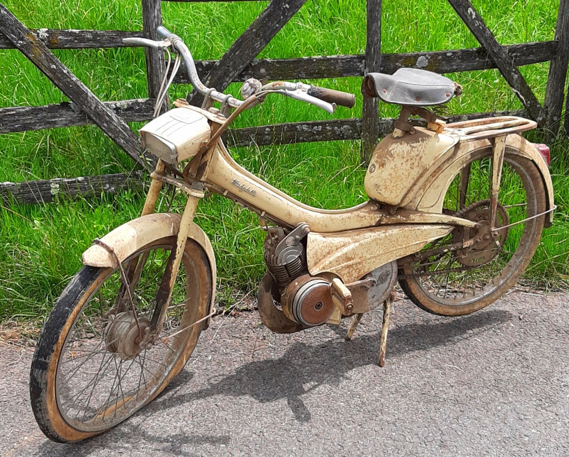 Moped AV48