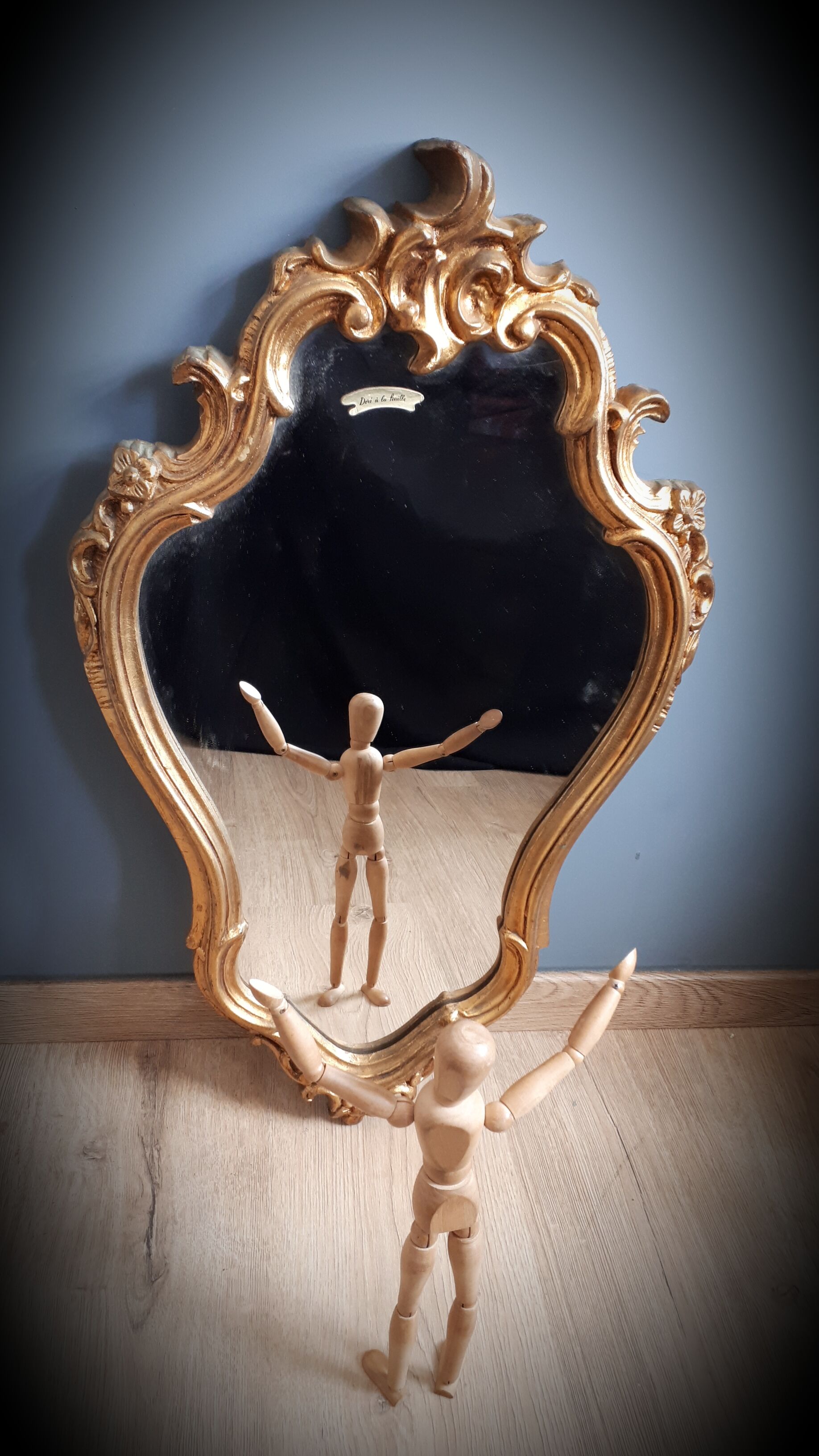 Old golden mirror with leaf   43x70cm