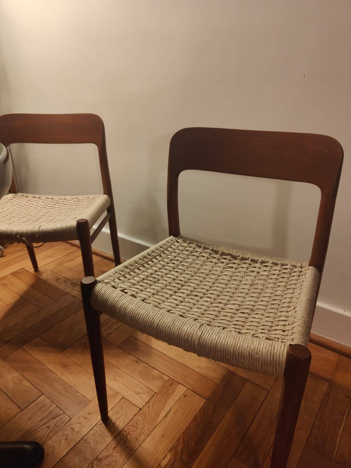 Chairs 75 Noels Otto Moller