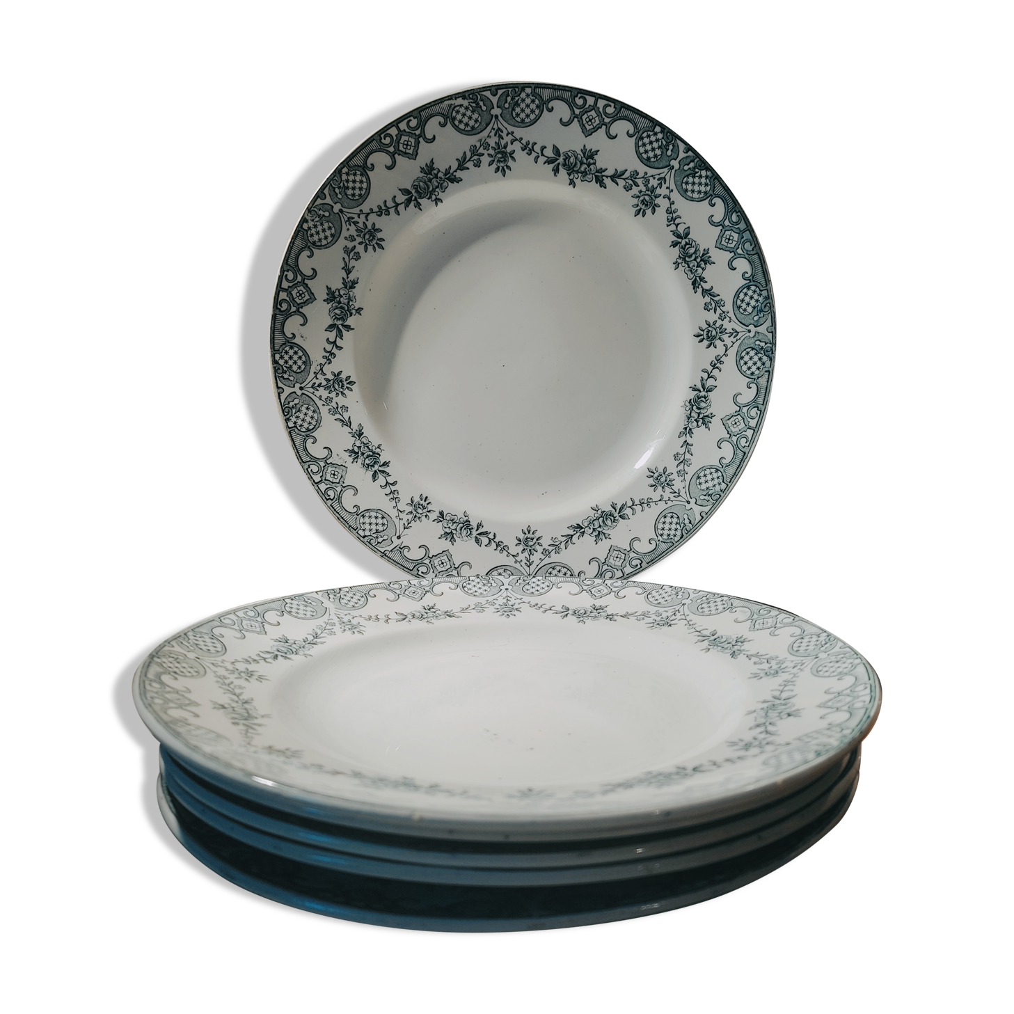 6 old plates in earthenware model Versailles