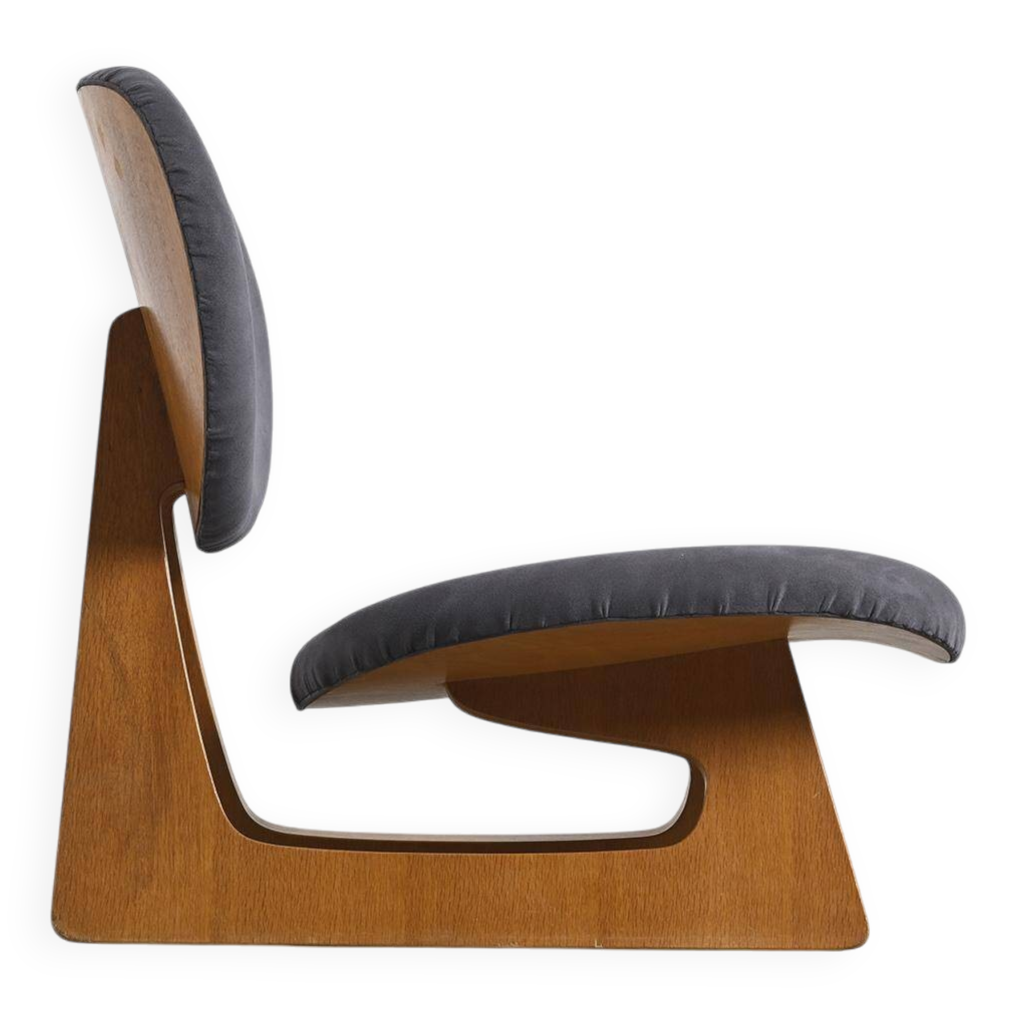 Chauffeuse Teiza Isu par Sakakura & Cho, Tendo Mokko circa 1970