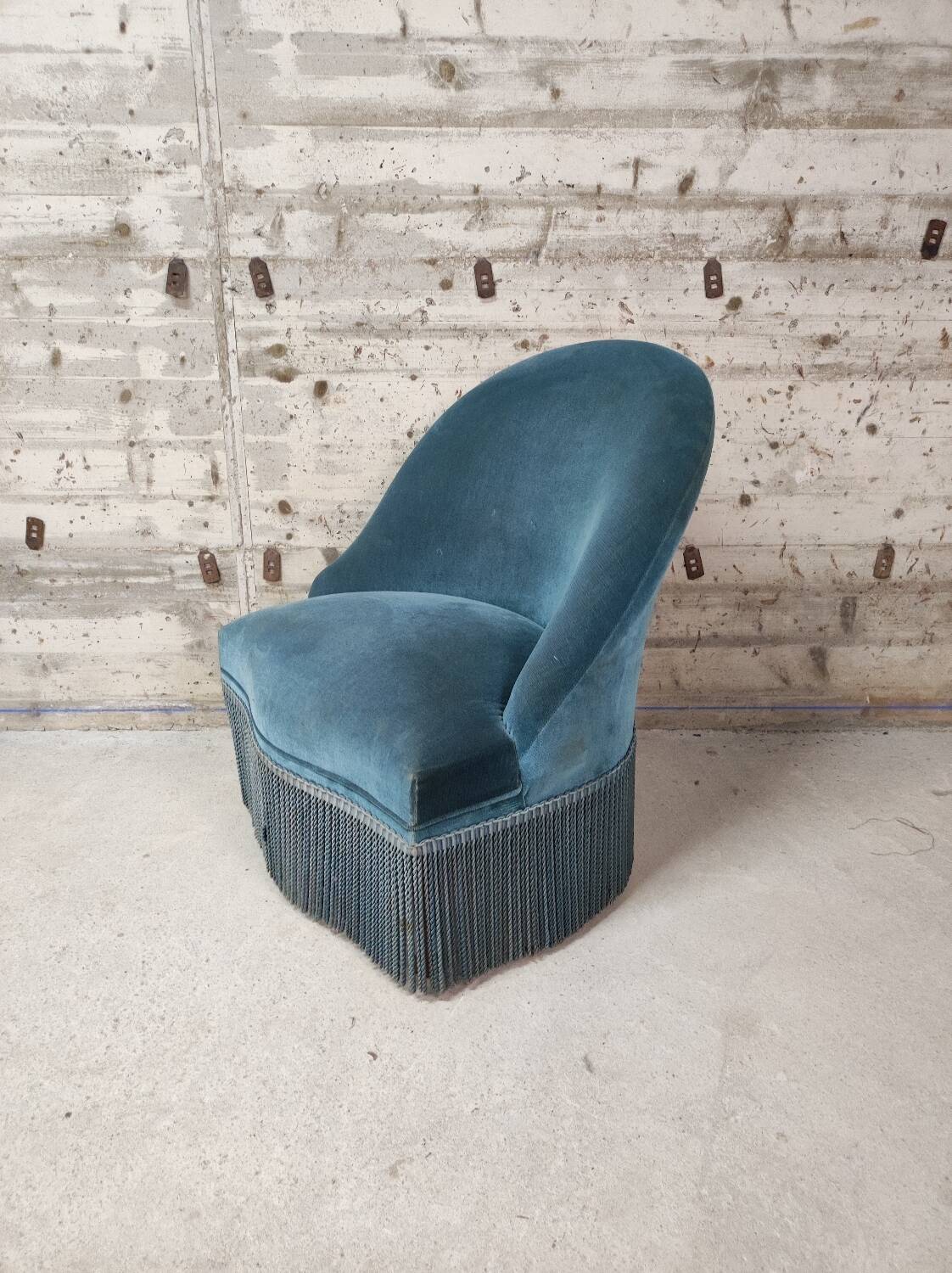 Blue toad armchair