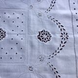 Linen table centre