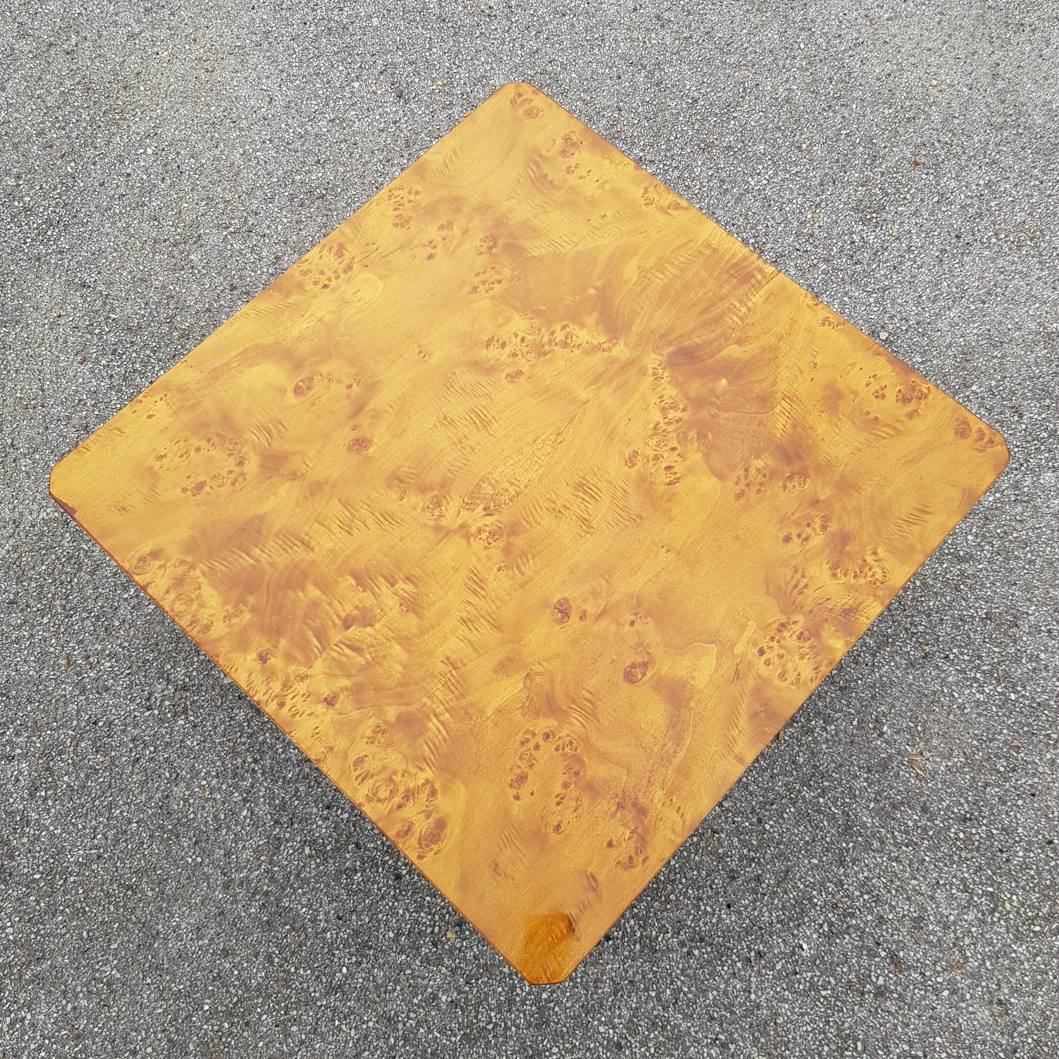 Sofa tip or coffee table