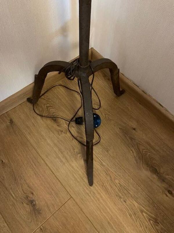 Lampadaire girouette en fer forge a la main jean touret atelier marolles