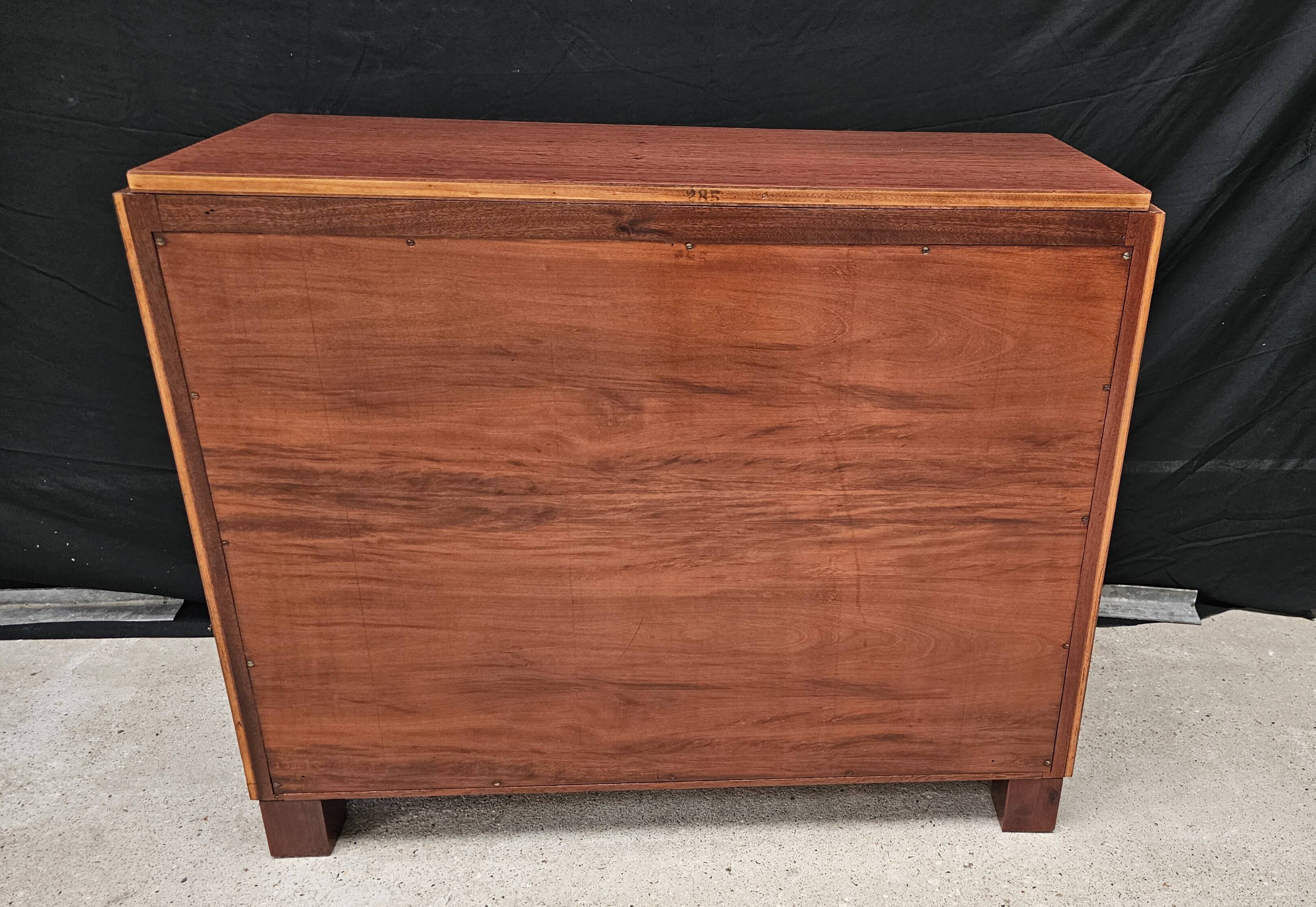 Art Deco buffet by Saddier & Fils in solid rosewood and veneer.