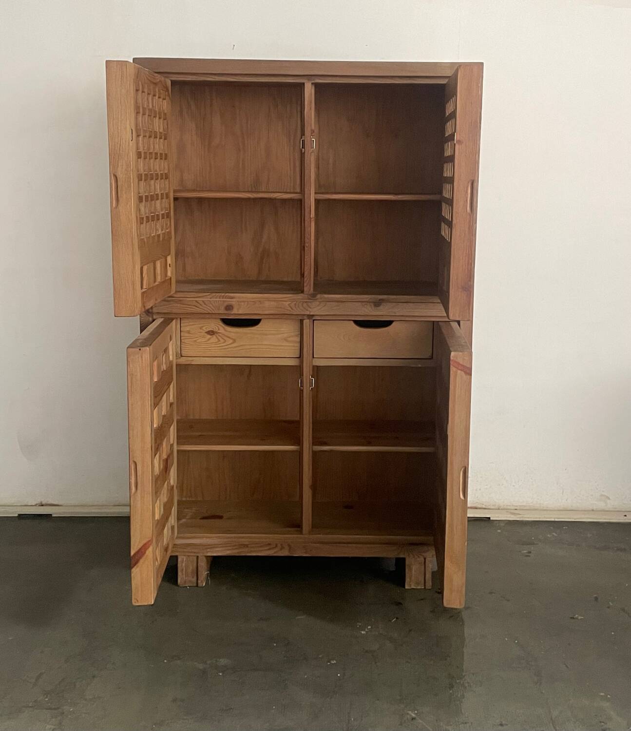 Cabinet vintage