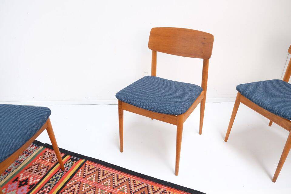 Set of 4 vintage chairs, 1960s–70s retro style, reupholstered.