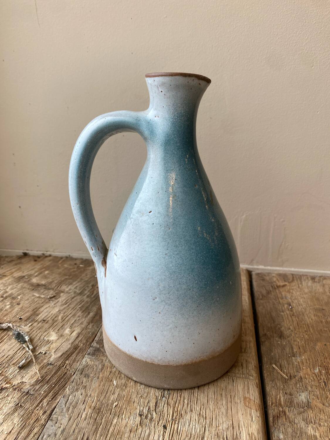 Liqueur jug Roger Jacques