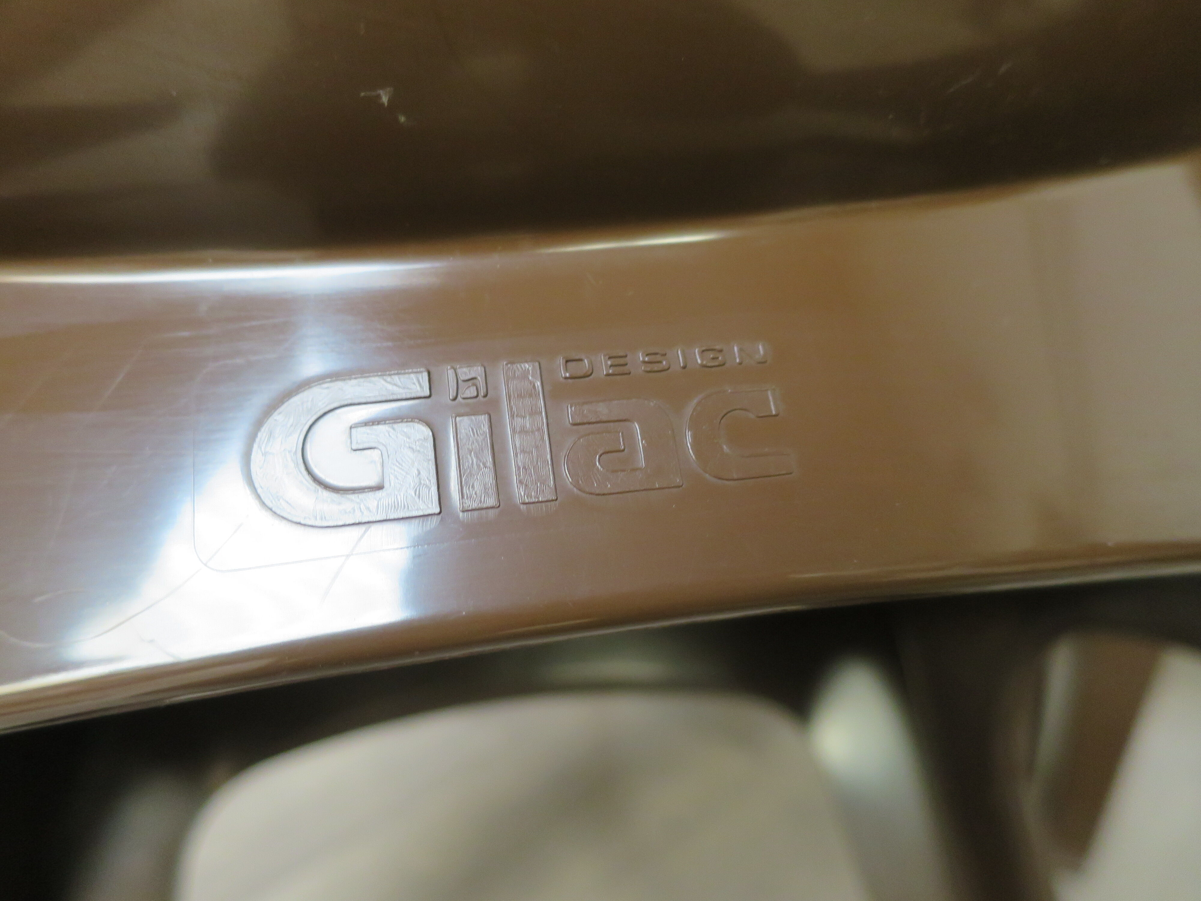 5 gilac chairs monobloc 70s