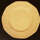 8 Villeroy and Boch decagonal ivory flat plates