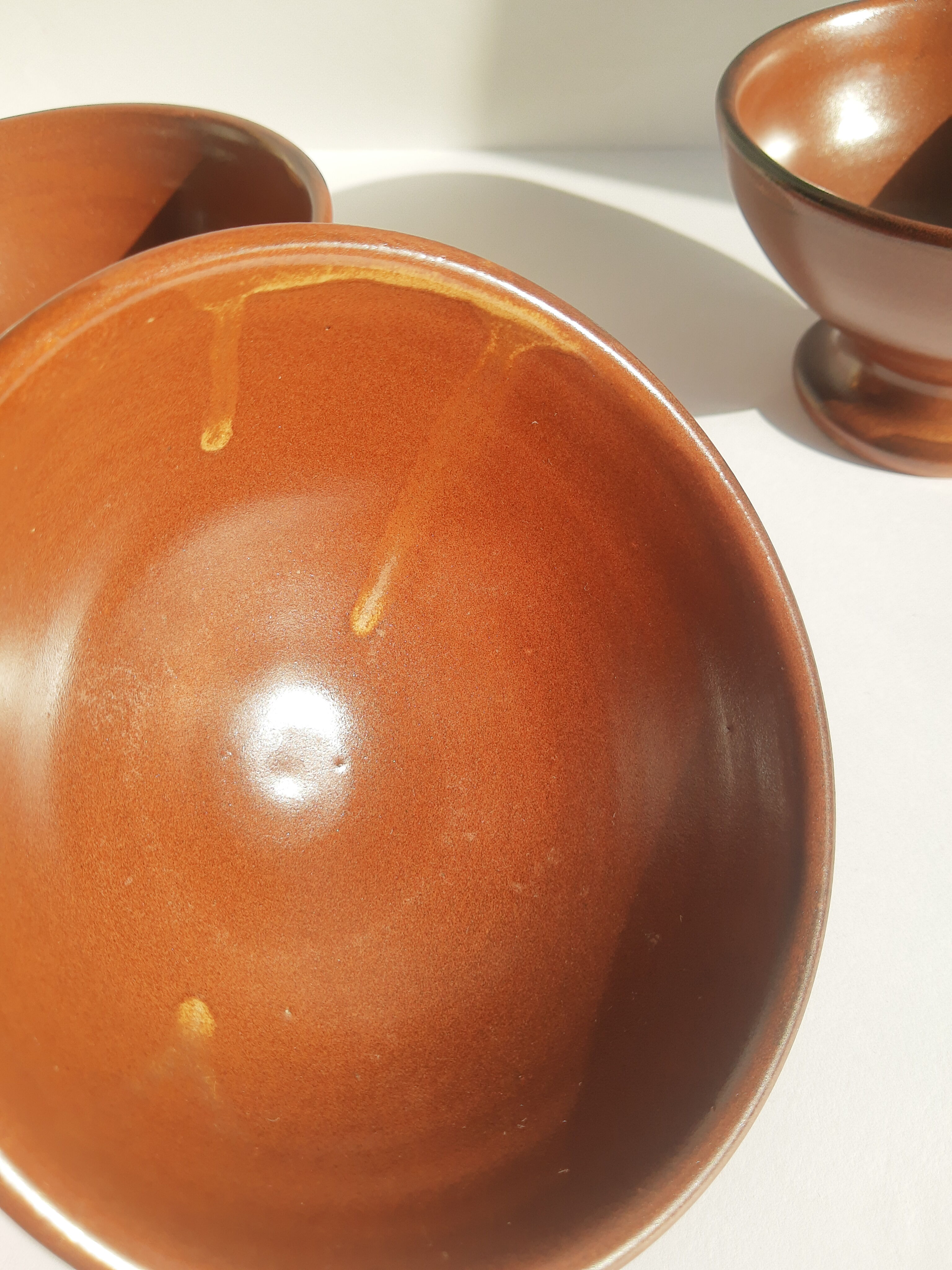 Set of 3 vintage ceramic arts brown piedouche bowls