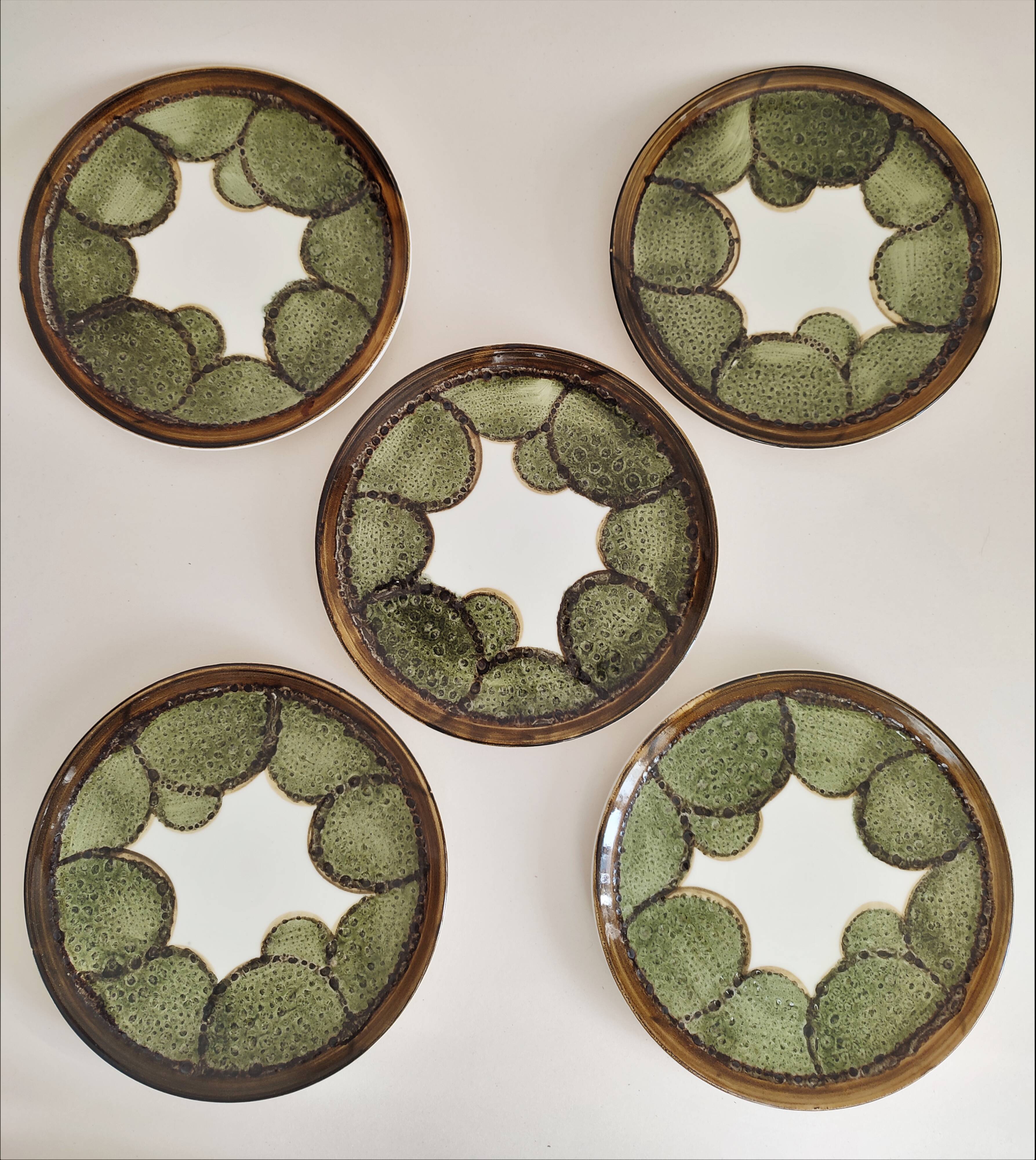 5 Schramberg plates