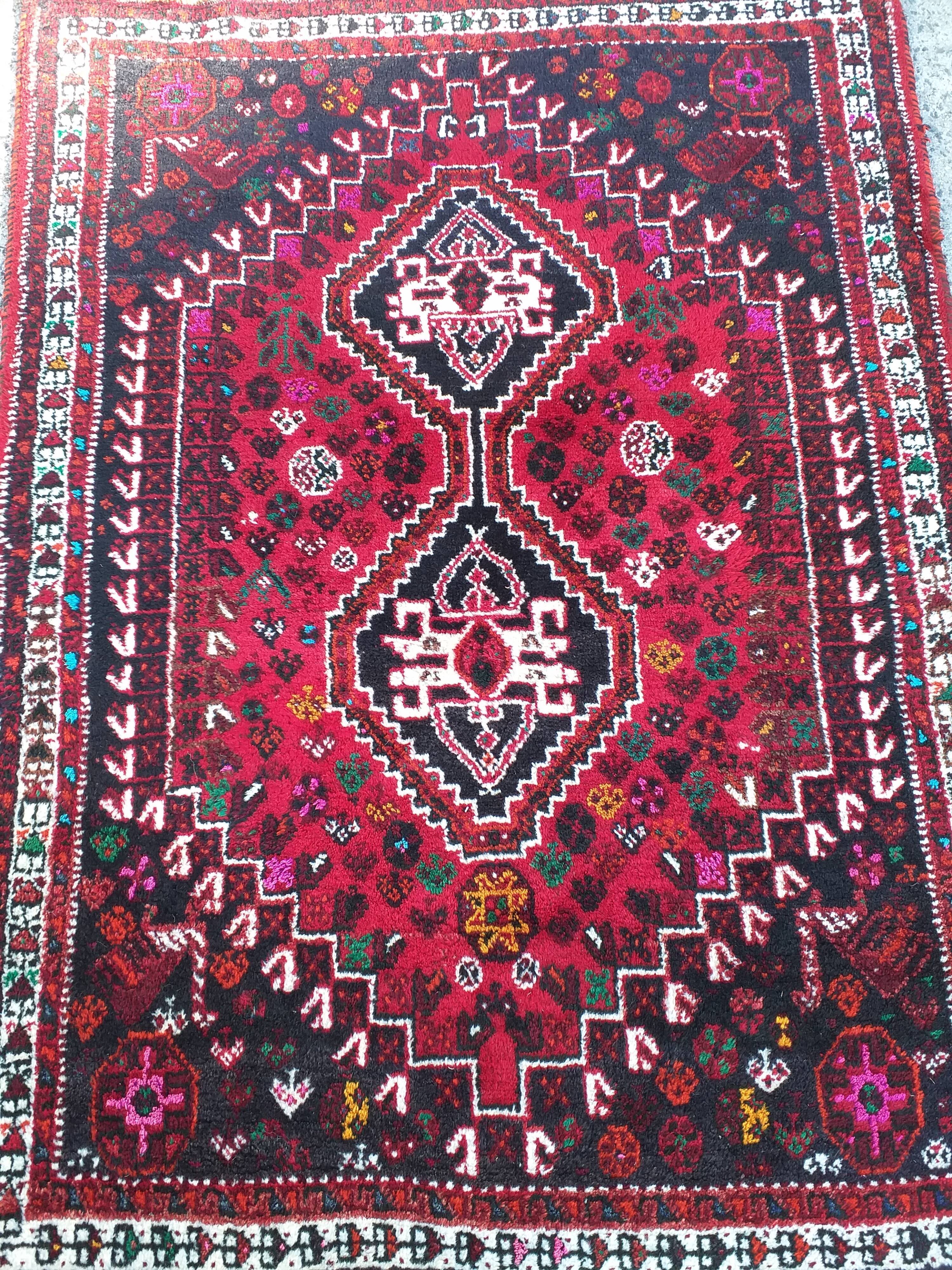 Handmade Shiraz carpet  - 167x123cm
