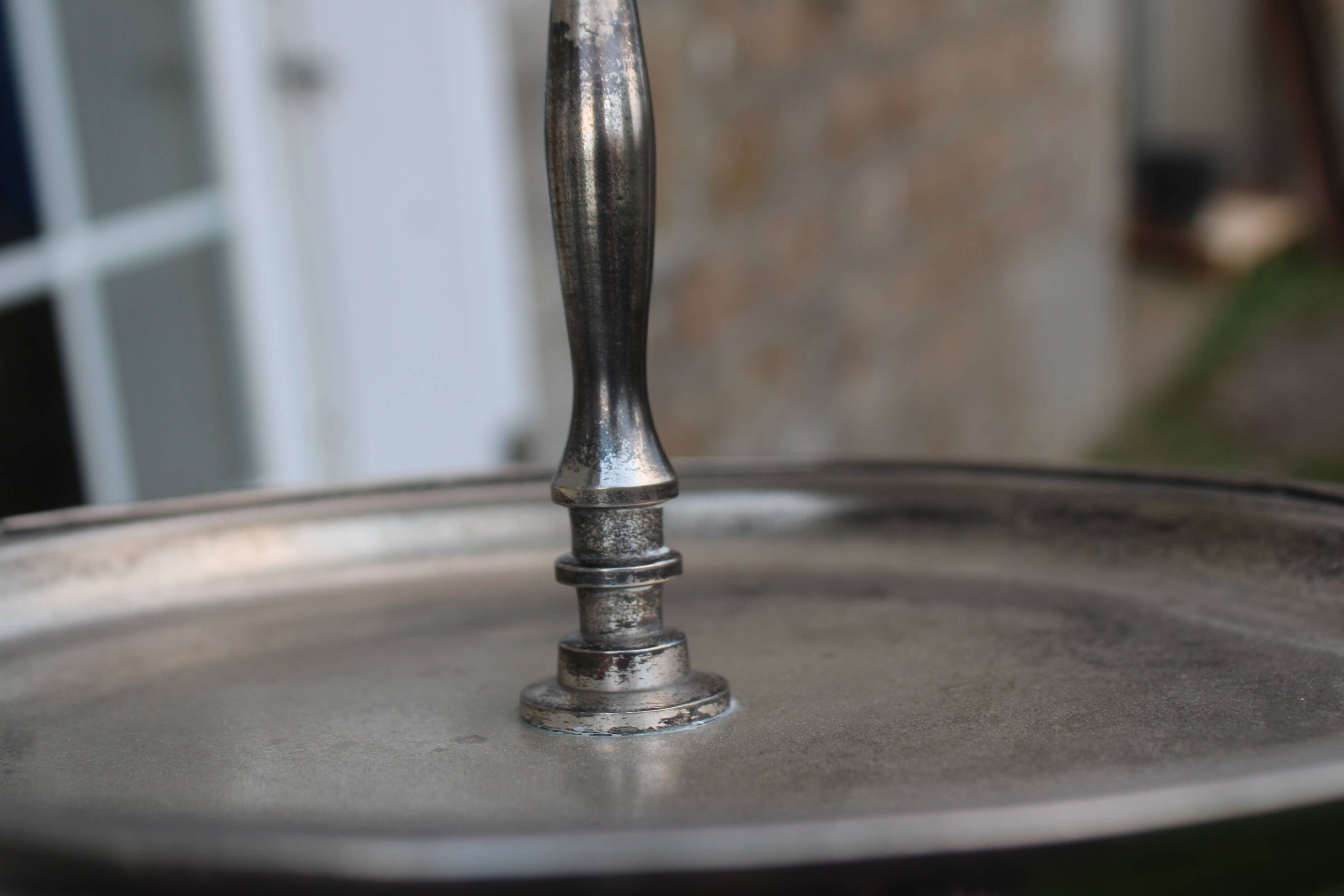 Two-tier silver-plated metal serving stand – Vintage style
