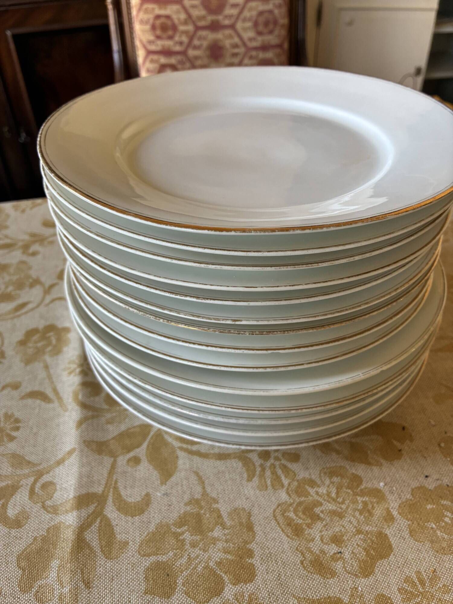 Service ancien de table en porcelaine de Limoges