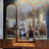 Venetian hairdresser with triptych mirror