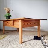 Old low farmhouse table in solid wood with its drawer - 128cm