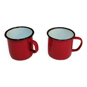 Set of two cups in red enamelled sheet metal