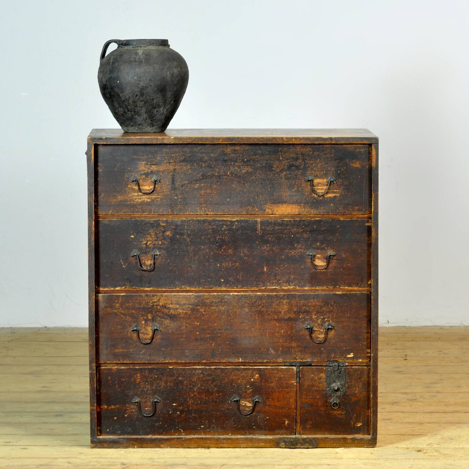 Japanese Tansu chest of drawers, circa 1870