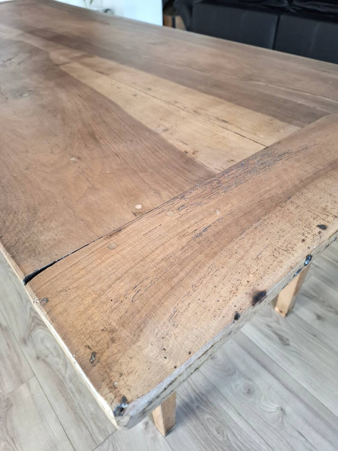 Walnut farmhouse table 200x80 8 people.