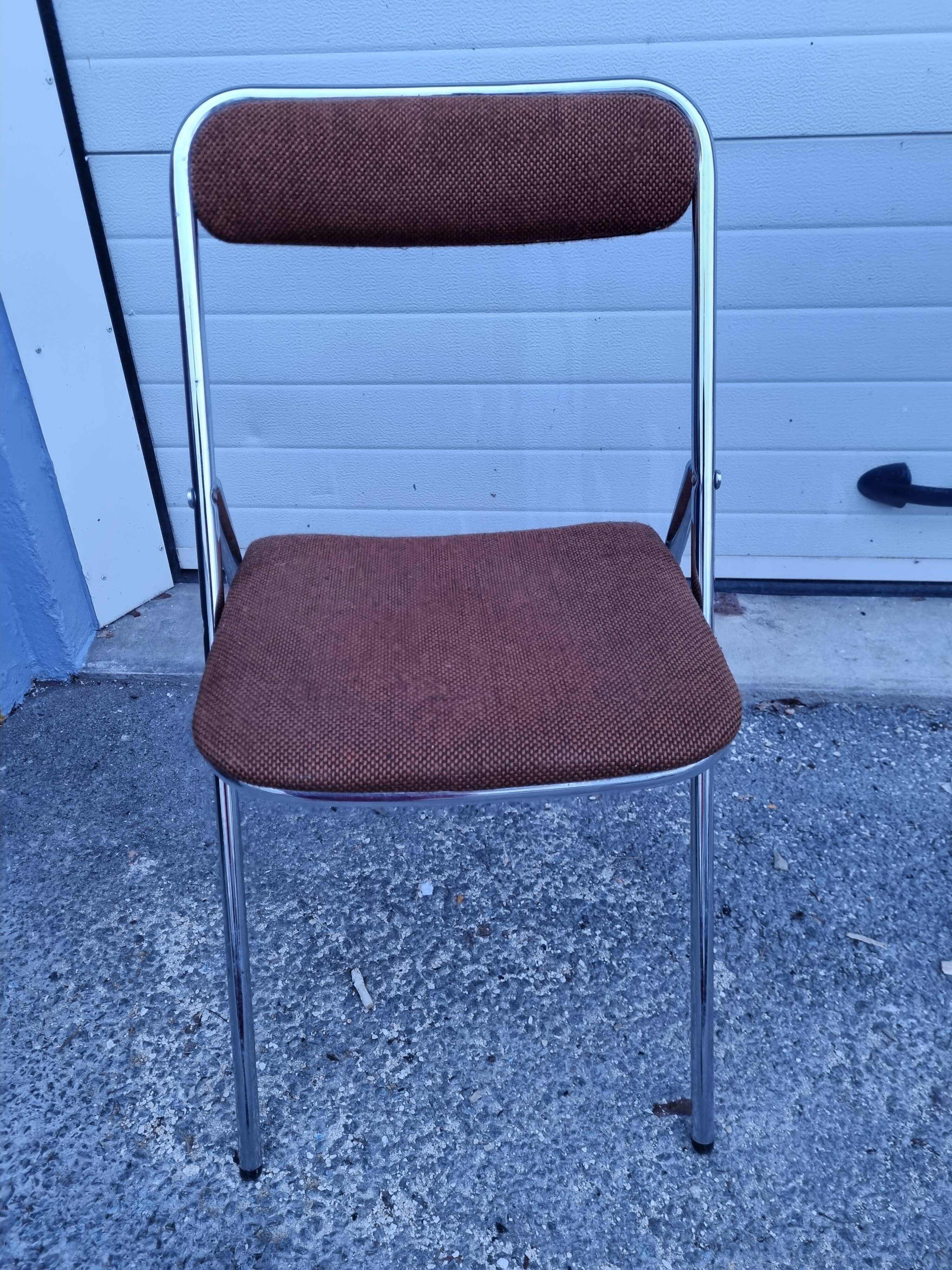 Folding chair from 1970
