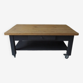 Coffee table on casters made from a vintage table sublimated in slate gray