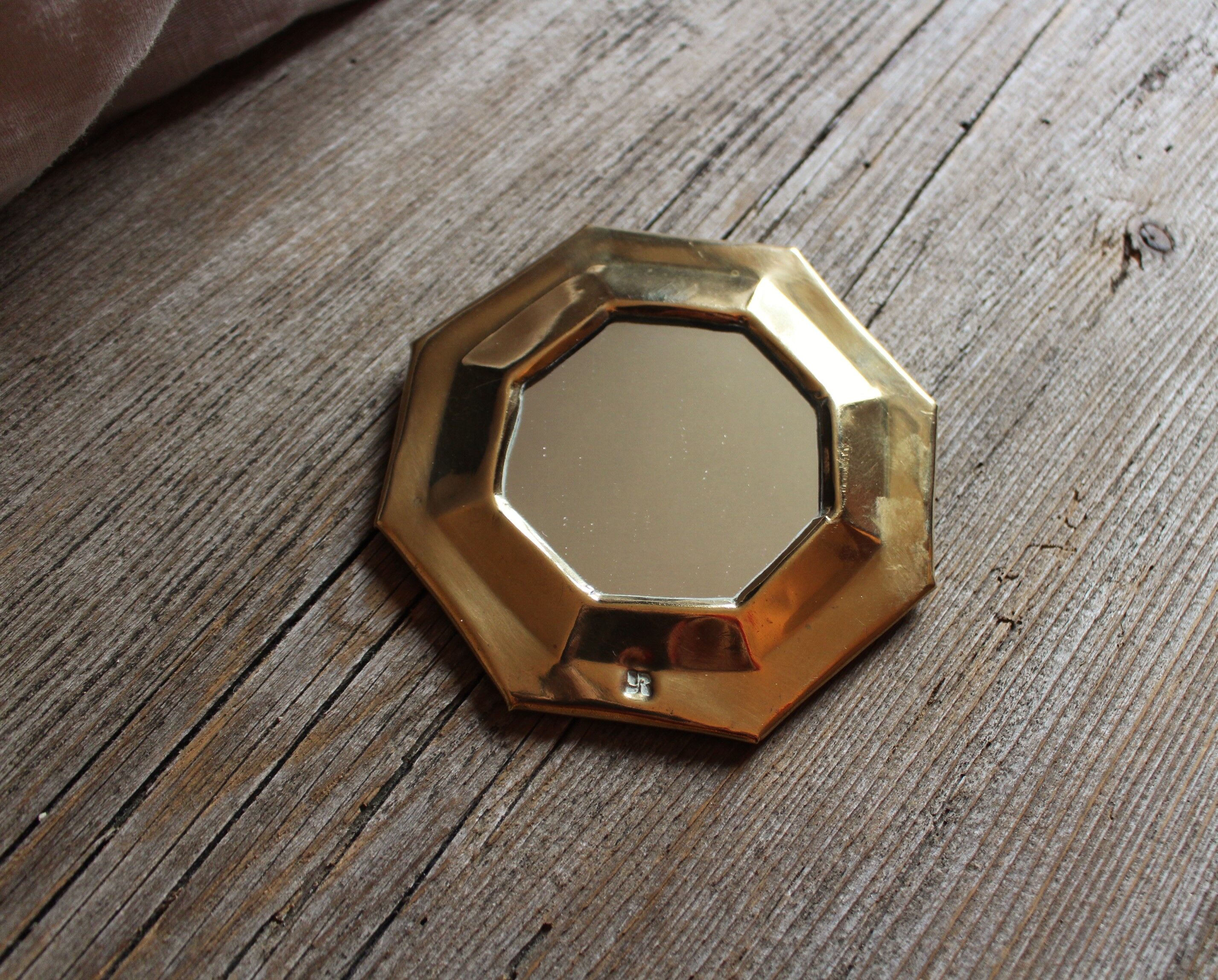 Golden mirror octagon brass for accumulation - 10x10cm