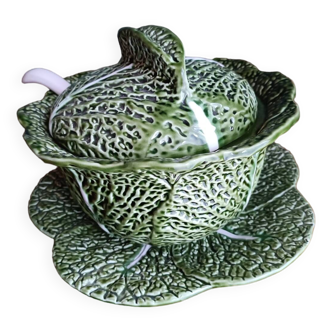 Cabbage tureen with ladle