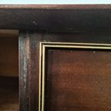 Enfilade en bois foncé et finitions laiton pieds compas