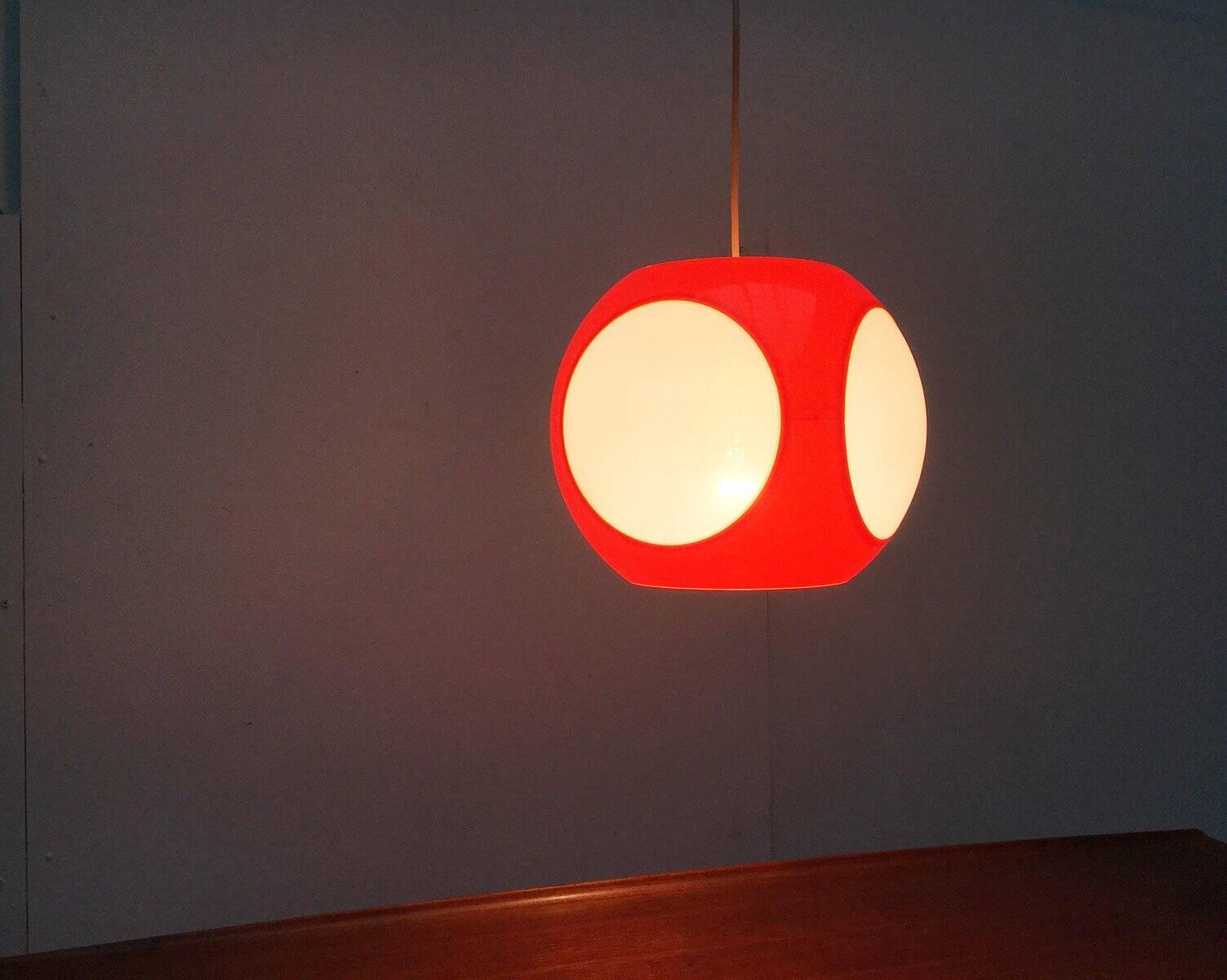 Vintage UFO lamp from the space age attributed to Luigi Colani.