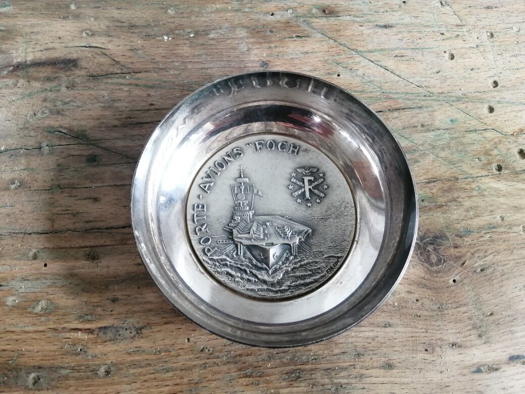 Silver metal cup Porte Plane Foch