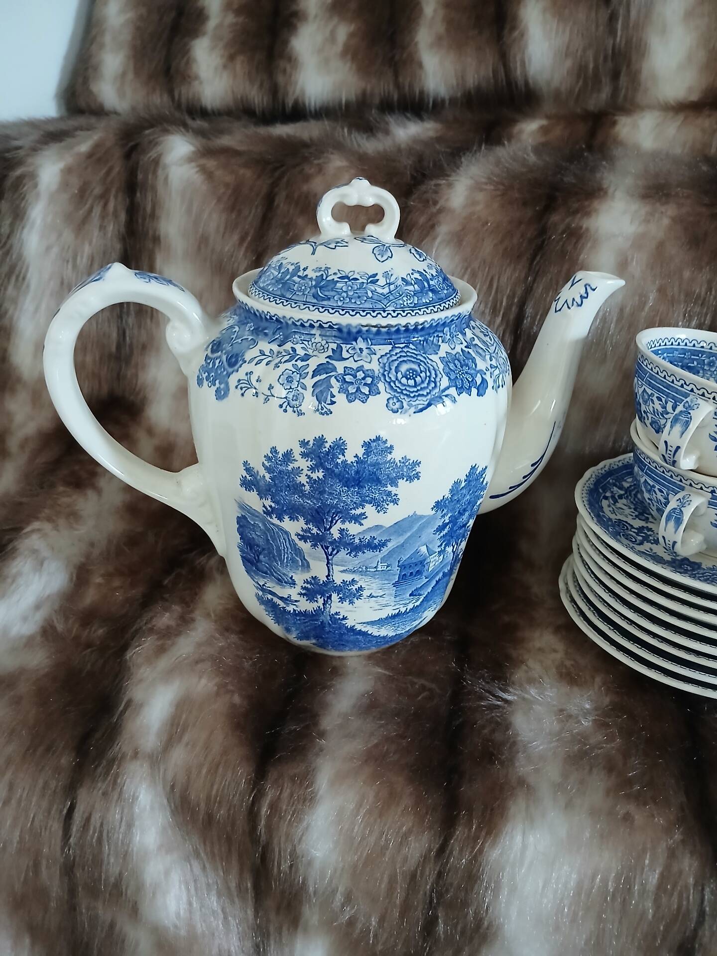 Antique coffee or tea service by Villeroy and Boch