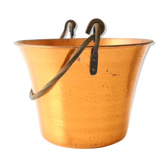 Hammered copper bucket